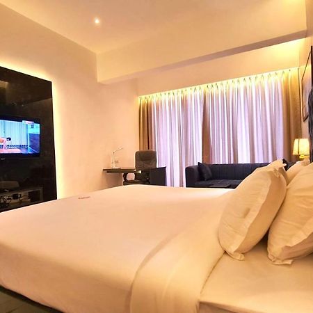 Bijāpur Galaxy Club & Hotel מראה חיצוני תמונה