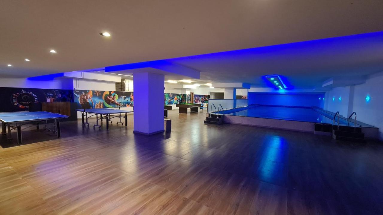 Bijāpur Galaxy Club & Hotel מראה חיצוני תמונה
