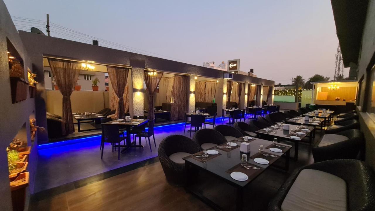 Bijāpur Galaxy Club & Hotel מראה חיצוני תמונה